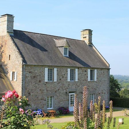 Les Goubelins Bed & Breakfast La Lande-d'Airou Bagian luar foto