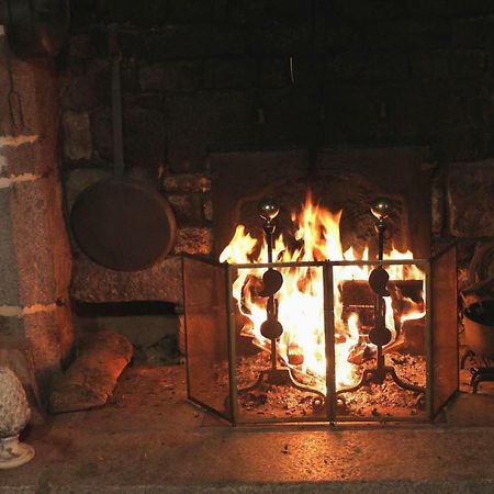 Les Goubelins Bed & Breakfast La Lande-d'Airou Bagian luar foto