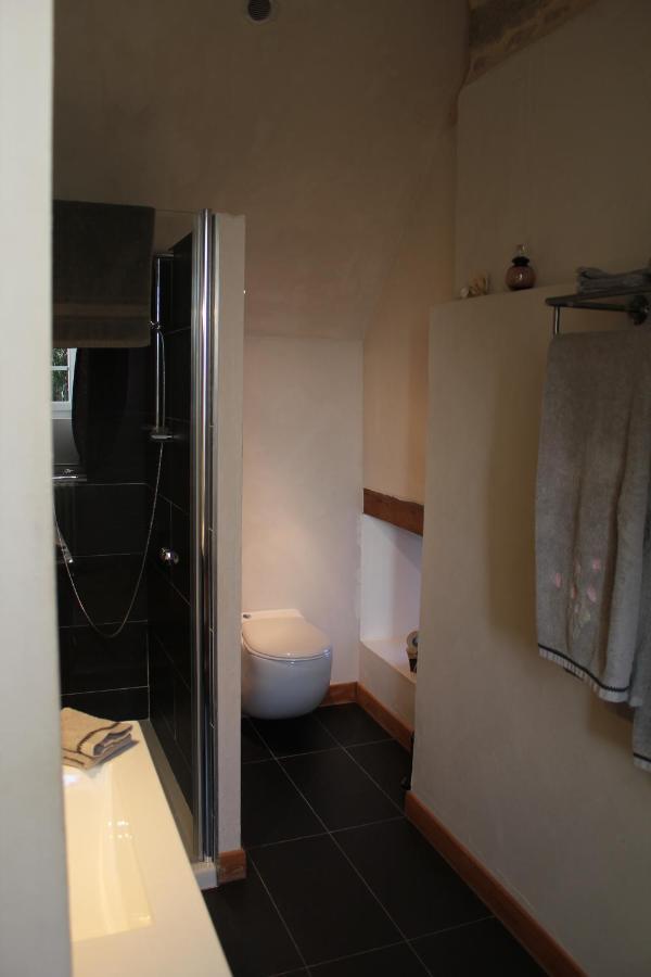 Les Goubelins Bed & Breakfast La Lande-d'Airou Bagian luar foto