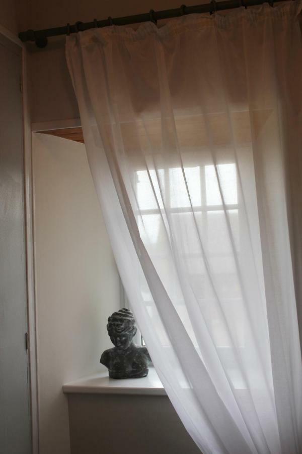 Les Goubelins Bed & Breakfast La Lande-d'Airou Bagian luar foto
