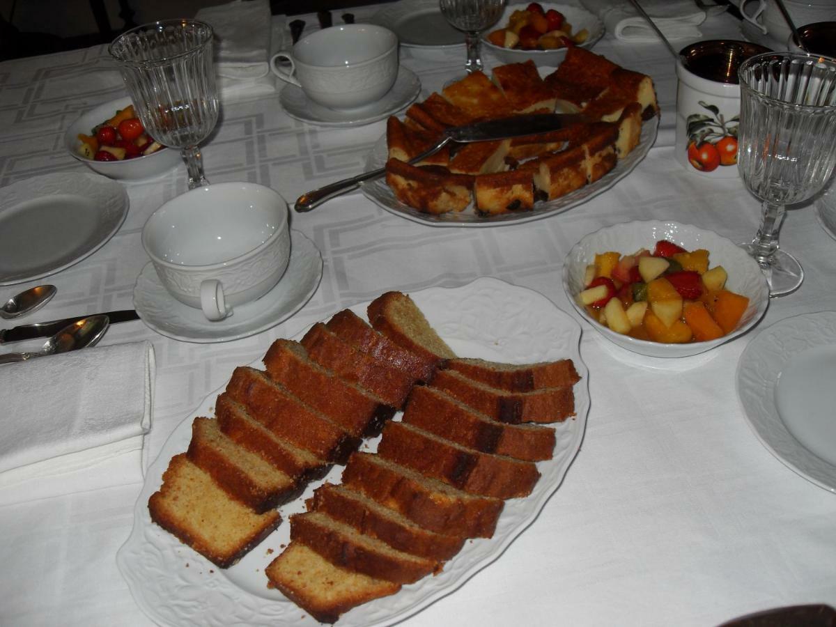 Les Goubelins Bed & Breakfast La Lande-d'Airou Bagian luar foto