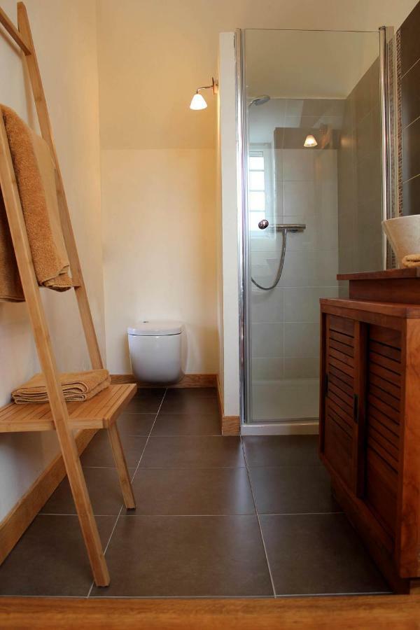 Les Goubelins Bed & Breakfast La Lande-d'Airou Bagian luar foto