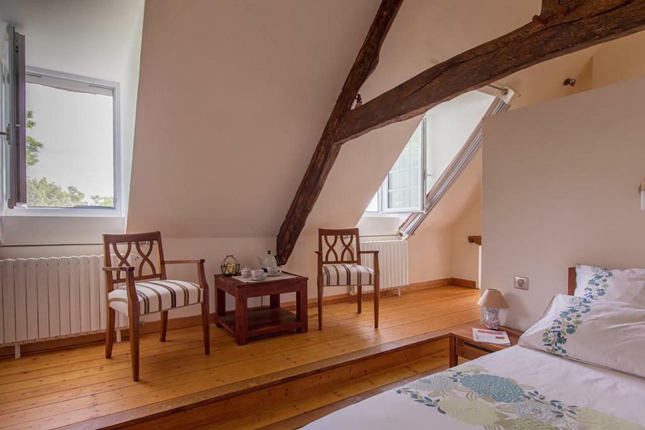 Les Goubelins Bed & Breakfast La Lande-d'Airou Bagian luar foto